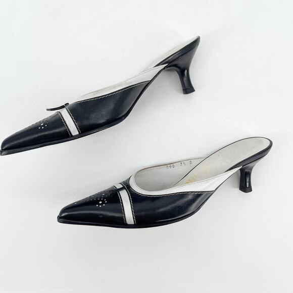 Vintage Salvatore Ferragamo Black White Brogue Detail Pointed Toe Mule size 7.5 - Picture 4 of 11